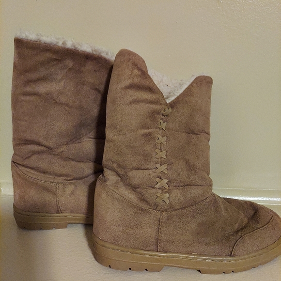 Winter boots size 38. - Picture 1 of 4
